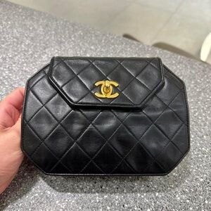 Authentic CHANEL vintage 1989-1991 Octagon mini lambskin black bag RARE
